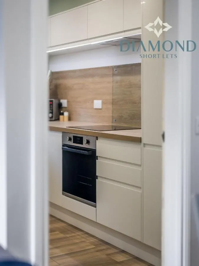 Сasa de vacaciones Brand New Luxury 3 Bedroom 2 Bathrooms With Patio With Secure Parking Dundee