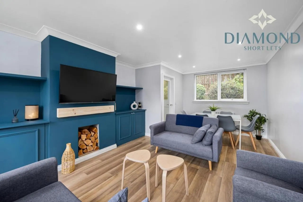 Сasa de vacaciones Brand New Luxury 3 Bedroom 2 Bathrooms With Patio With Secure Parking Dundee