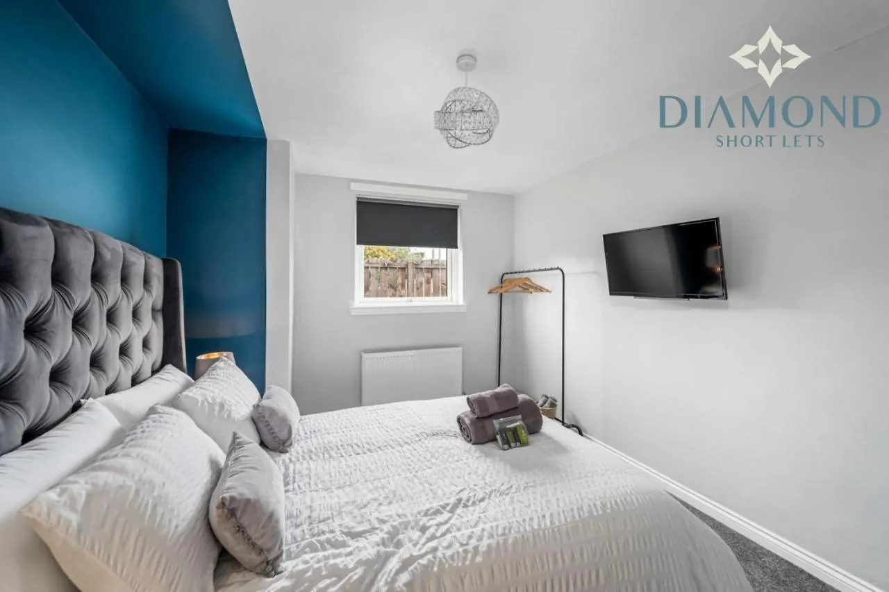 Brand New Luxury 3 Bedroom 2 Bathrooms With Patio With Secure Parking Dundee Reino Unido